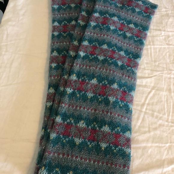 Wool scarf 🧣 - Picture 2 of 2